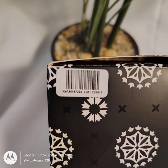 NIB Sisley Paris 5.8 oz. Tuberose 🌹Single Wick Candle - Picture 6 of 9